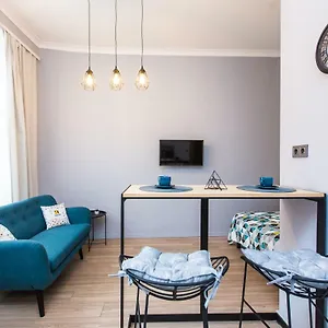 https://lazur-apartment.hotelslviv.net